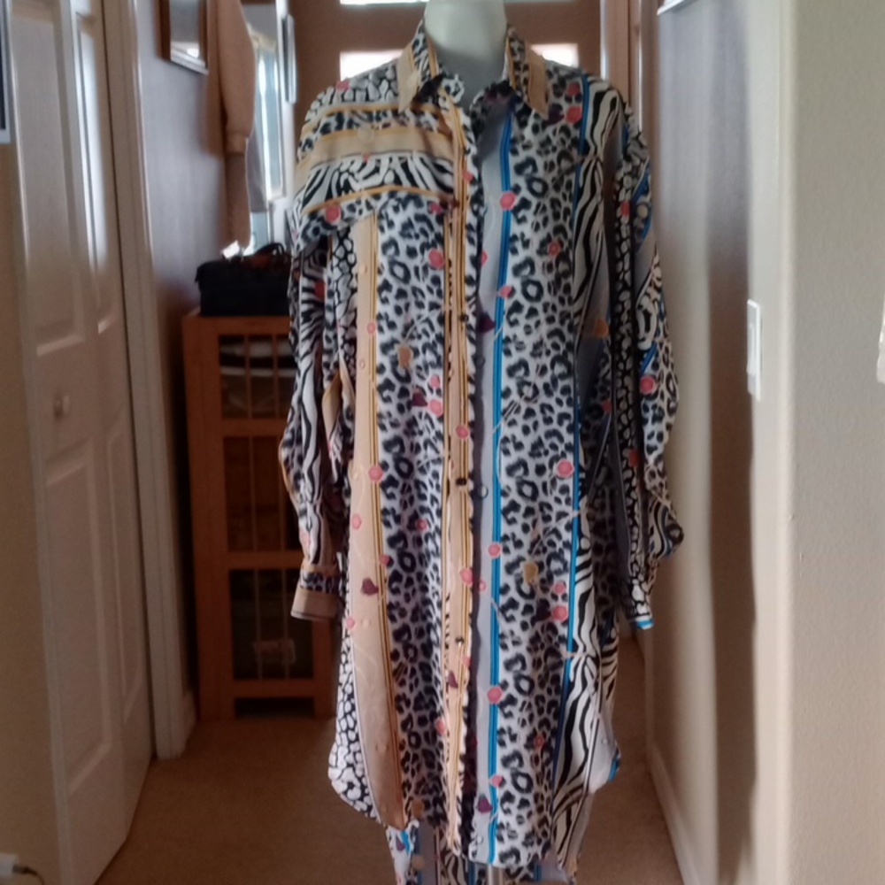 BNWOT Tov Los Angeles animal print dress size small- med(42)